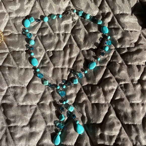 💫💫💫Turquoise necklace, Fossil silver studs, costume gold necklace 💫💫💫💫 - Picture 3 of 8